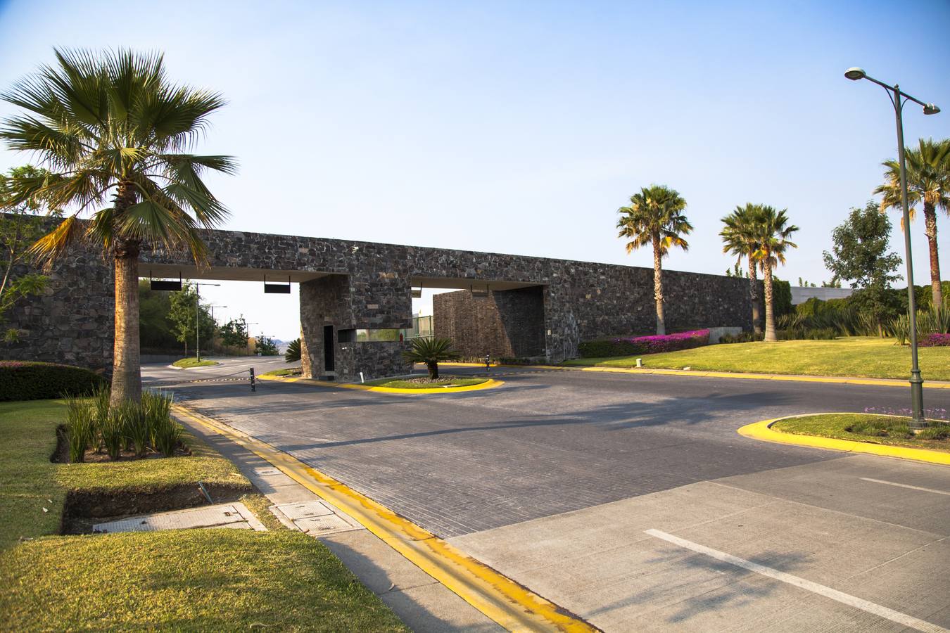 Acceso controlado en Los Sueños Residencial Zapopan