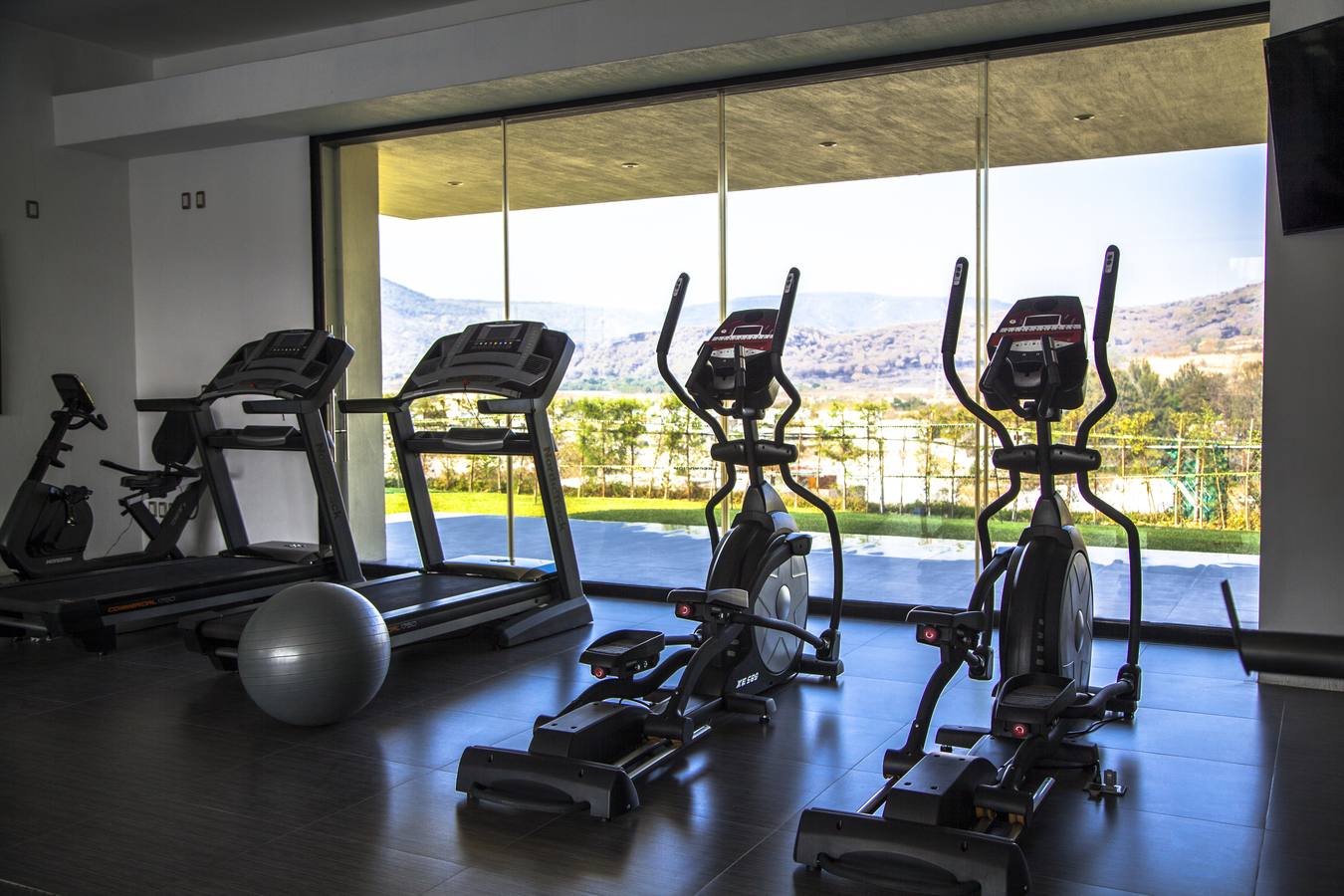 Gimnasio con vista en Los Sueños Residencial Zapopan